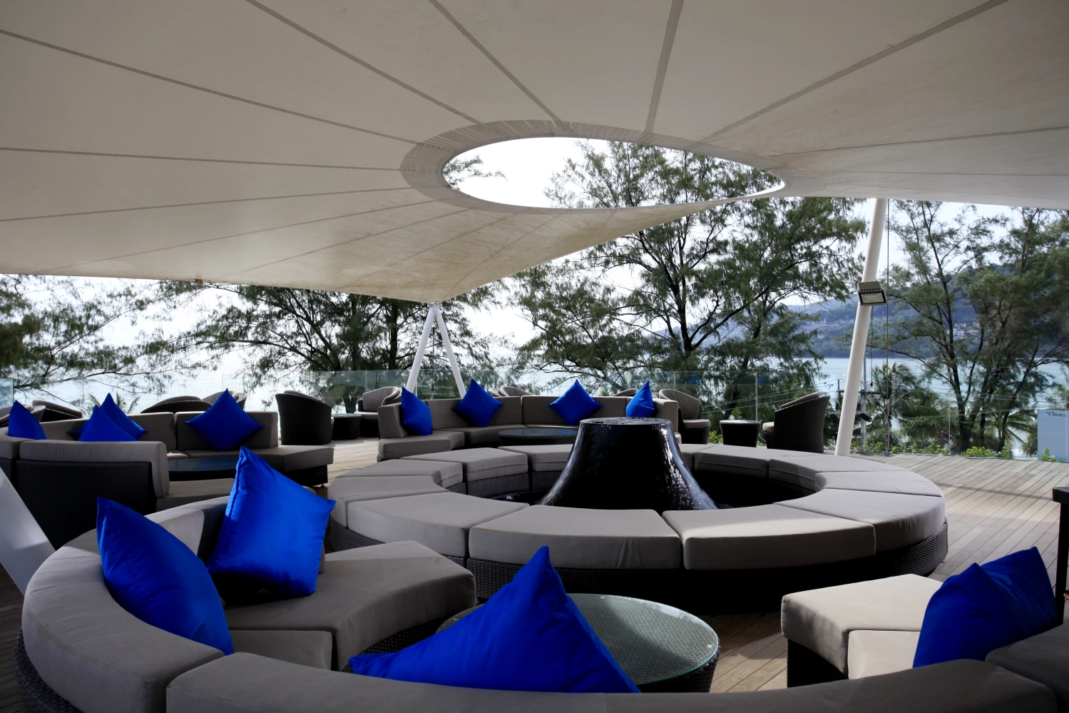 The View Bar